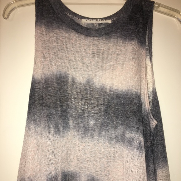 Audrey 3+1 tan and blue swing knit tunic - Picture 3 of 3